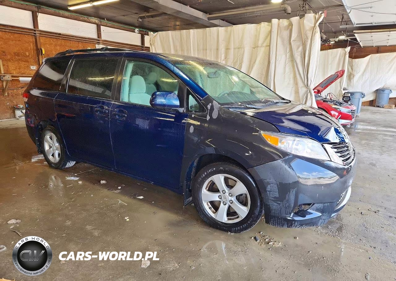 2011 Toyota Sienna Le VIN:5TDKK3DC2BS152533 - 4