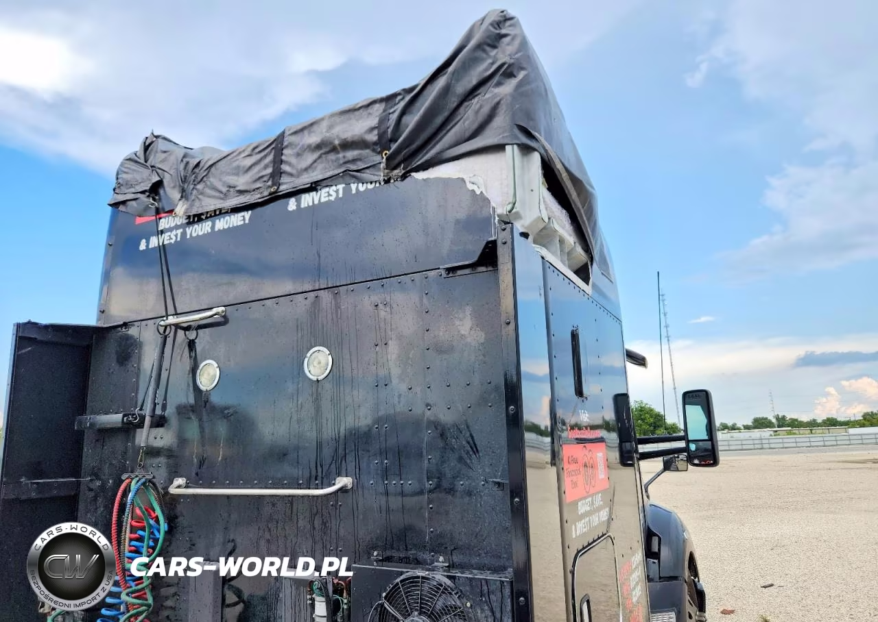 2022 Kenworth T680 Semi Truck VIN:1XKYD49X5NJ483005 - 9