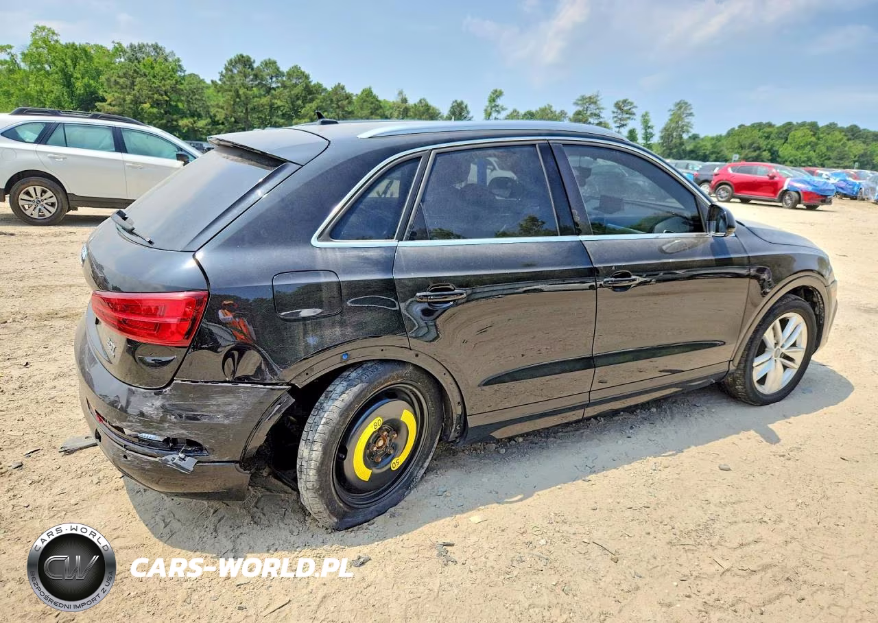 2016 Audi Q3 Premium Plus VIN:WA1EFCFS2GR015727 - 3