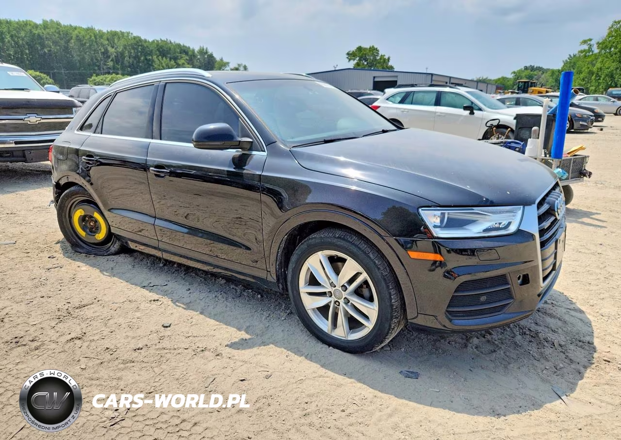 2016 Audi Q3 Premium Plus VIN:WA1EFCFS2GR015727 - 4