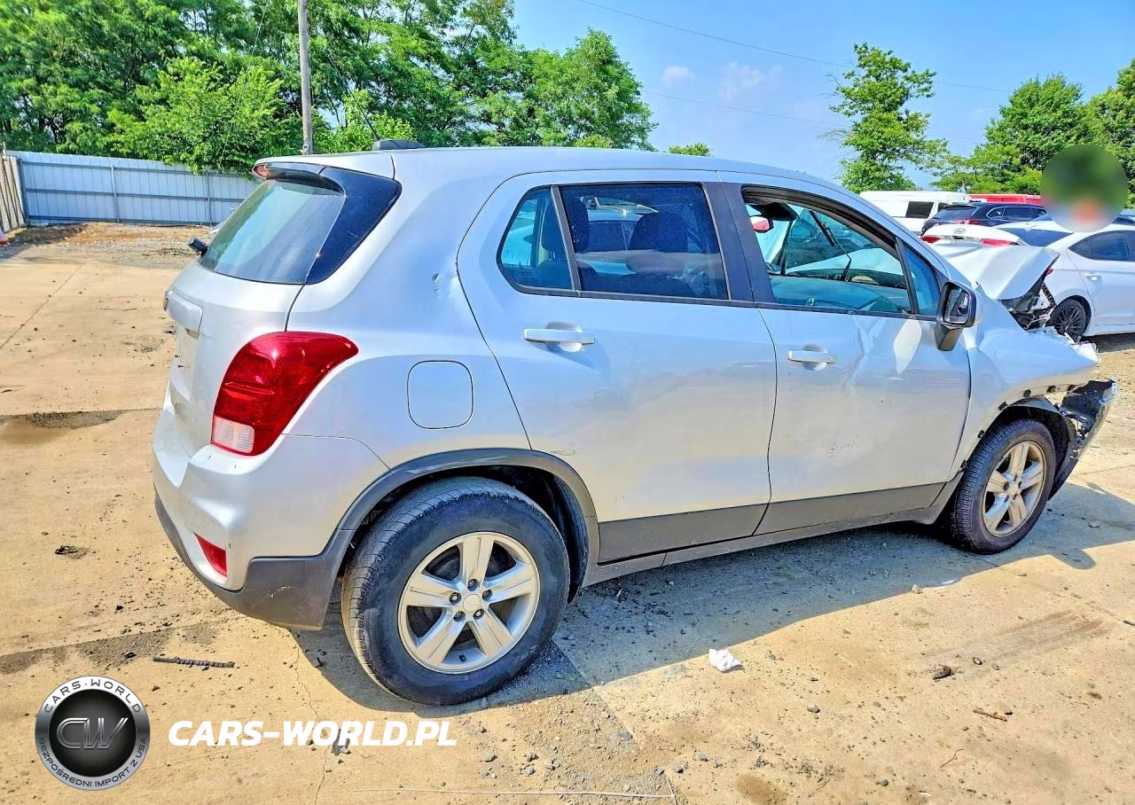 2020 Chevrolet Trax Ls VIN:3GNCJKSB6LL245033 - 3