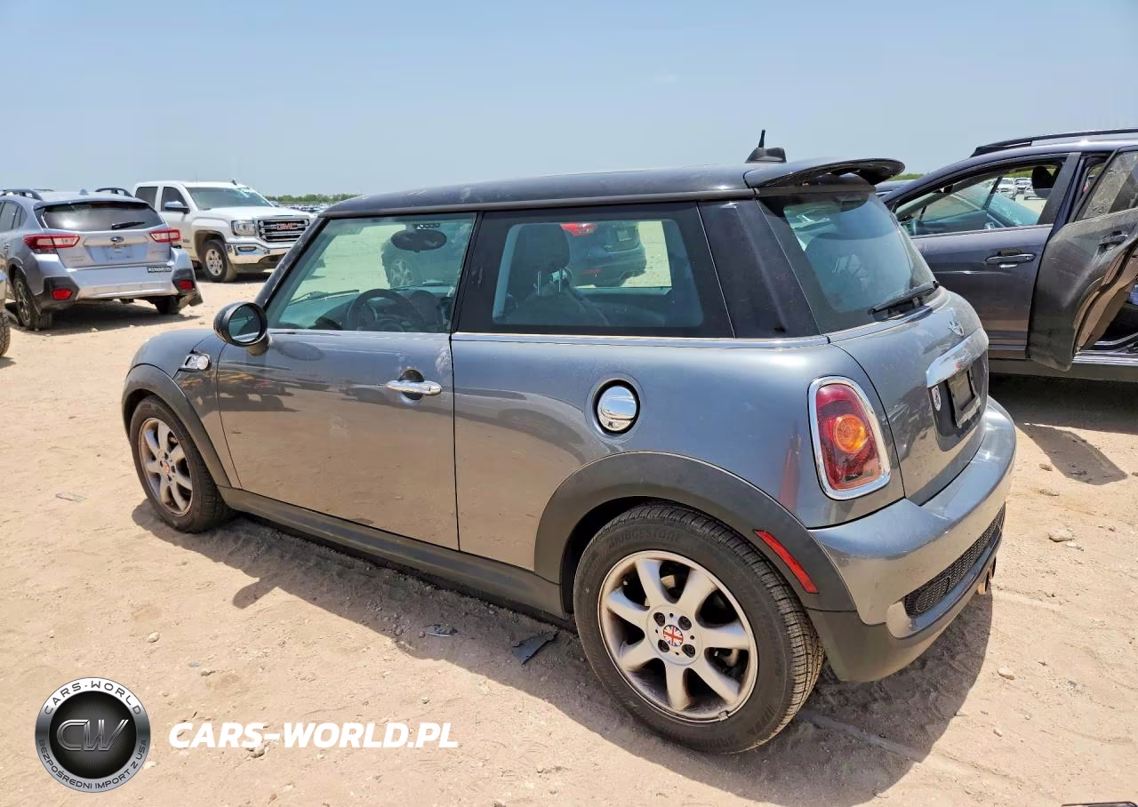 2009 Mini Cooper S VIN:WMWMF73519TW82914 - 2