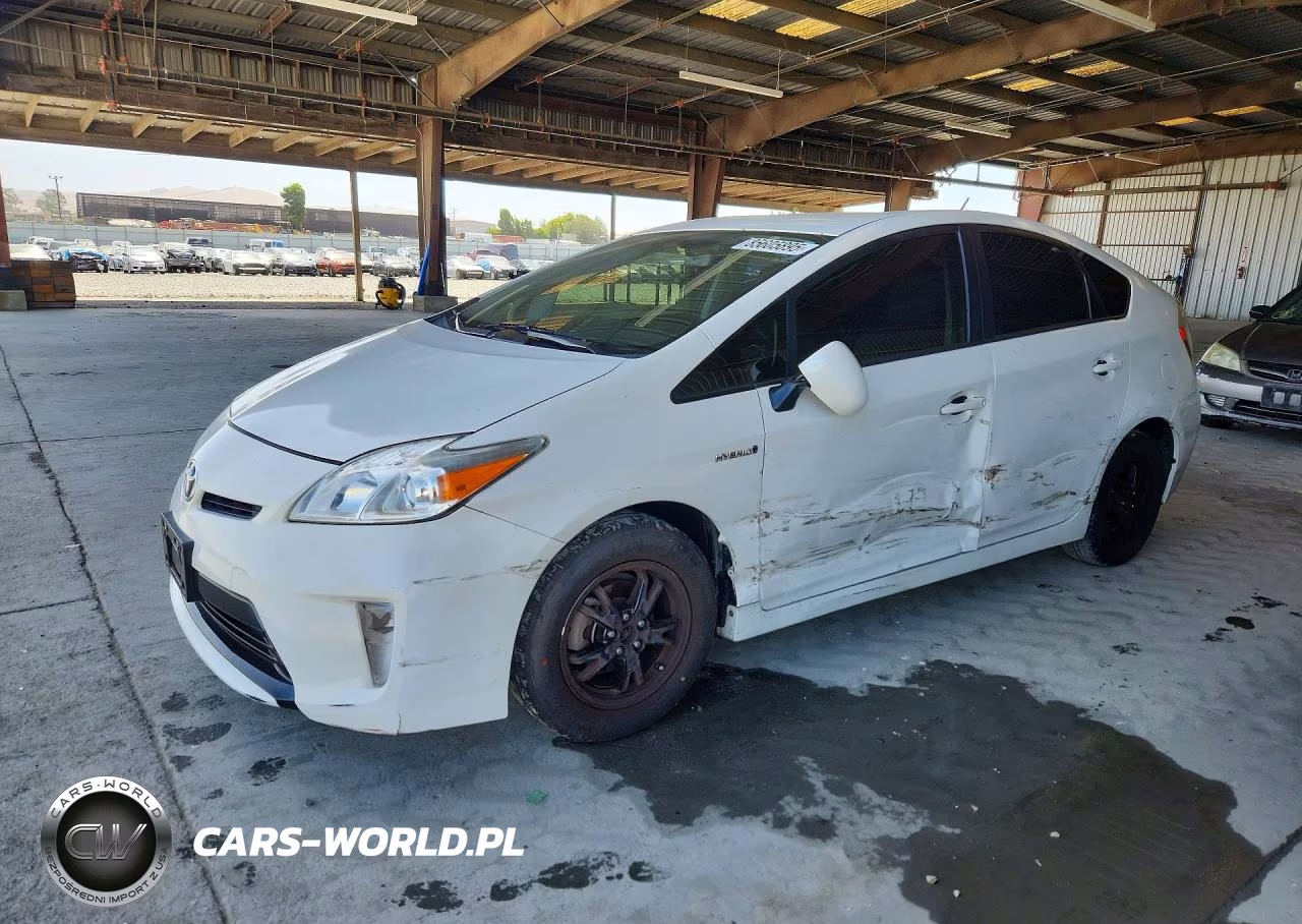 2014 Toyota Prius Two VIN:JTDKN3DUXE0359338 - 1