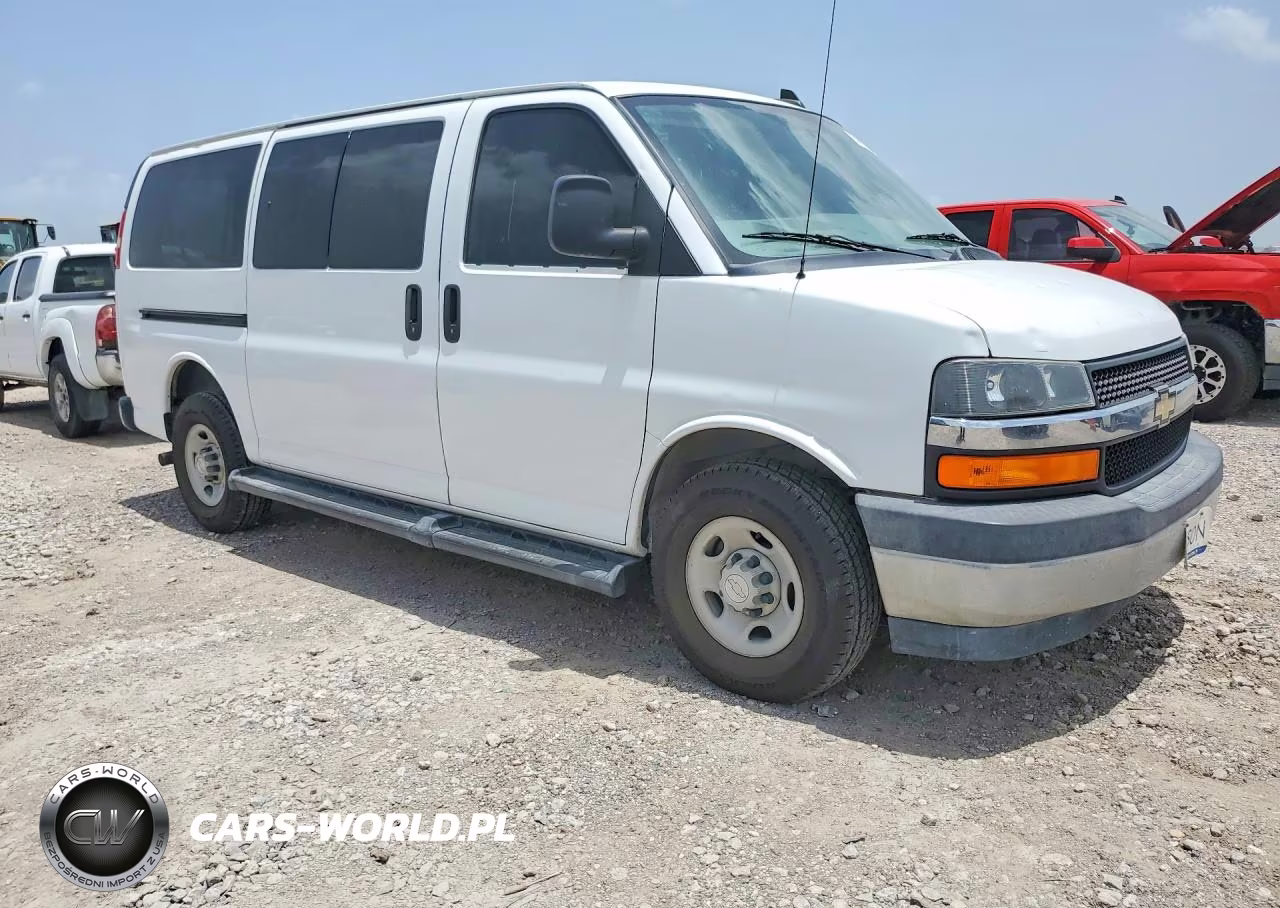 2017 Chevrolet Express G3500 Lt VIN:1GAZGMFG6H1250999 - 4