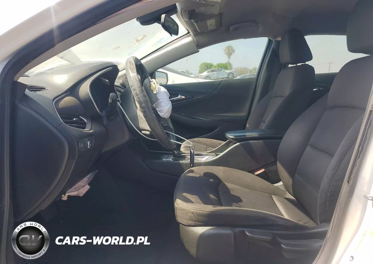 2019 Chevrolet Malibu Ls VIN:1G1ZB5ST3KF204600 - 7