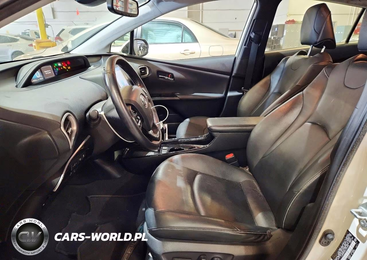 2020 Toyota Prius Prime Limited VIN:JTDKARFP6L3153726 - 7
