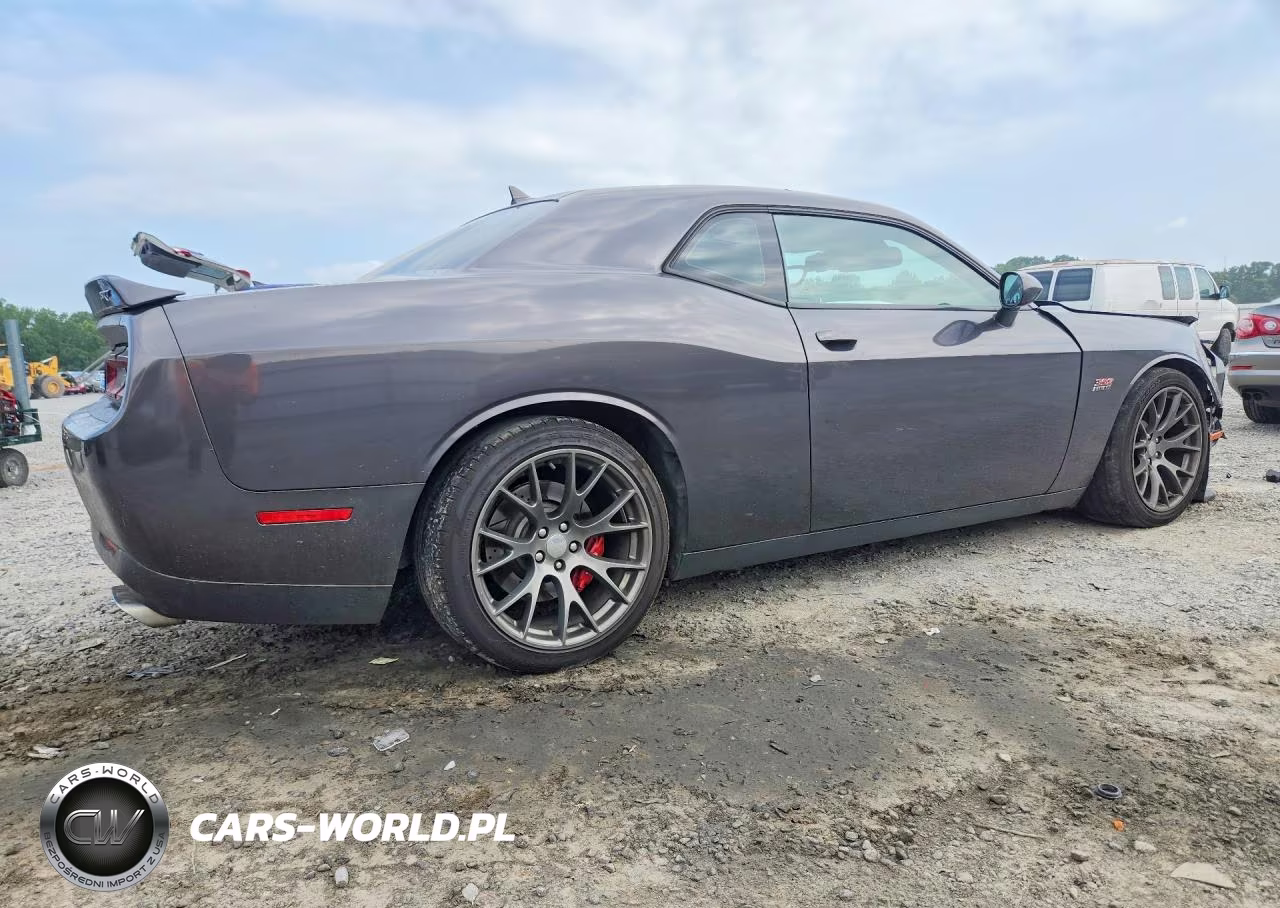 2015 Dodge Challenger Srt 392 VIN:2C3CDZDJ1FH910483 - 3