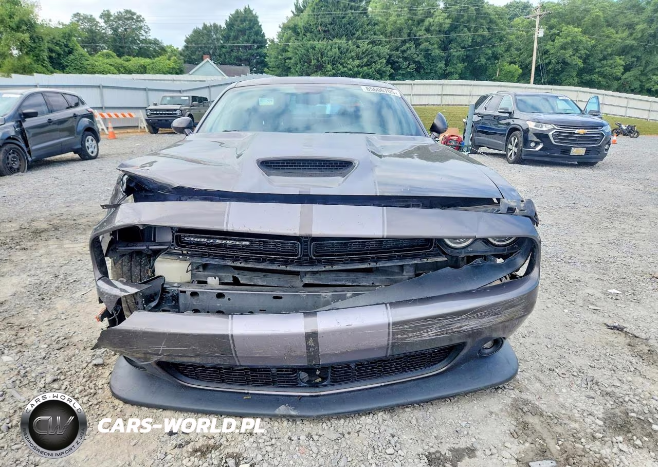 2015 Dodge Challenger Srt 392 VIN:2C3CDZDJ1FH910483 - 5