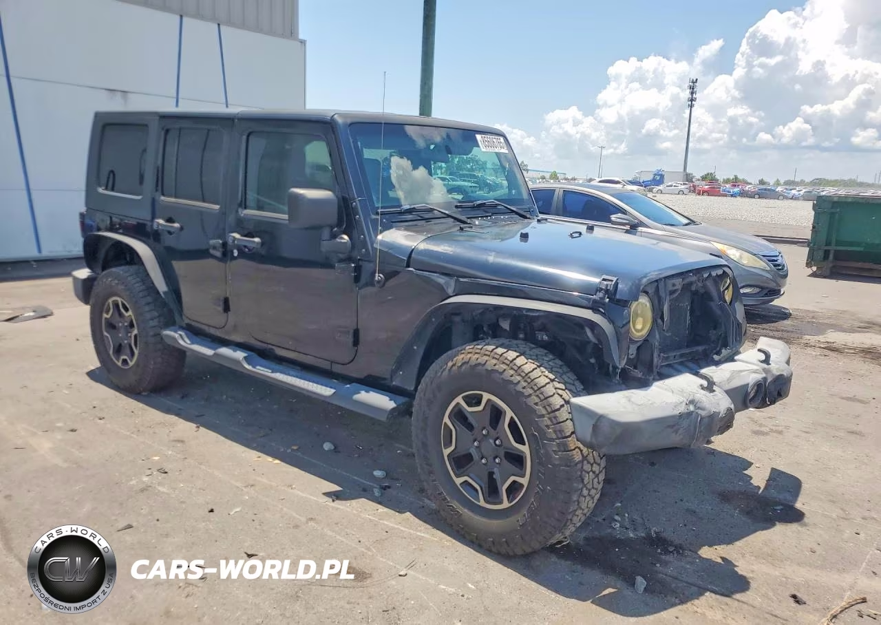 2009 Jeep Wrangler Unlimited Sahara VIN:1J4GA591X9L705012 - 4