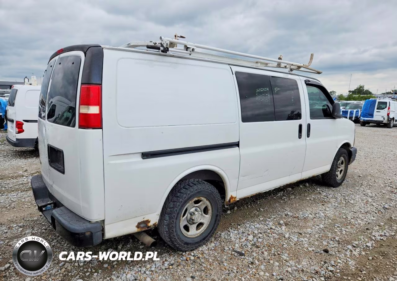 2007 Chevrolet Express G1500 VIN:1GCFG15X271252080 - 3