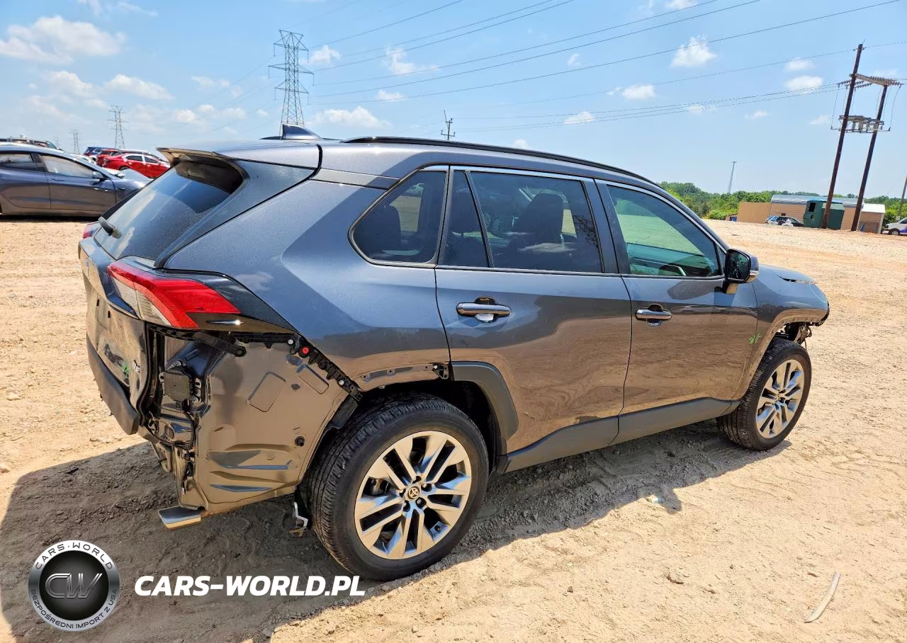2023 Toyota Rav4 Xle Premium VIN:2T3C1RFV4PW282263 - 3