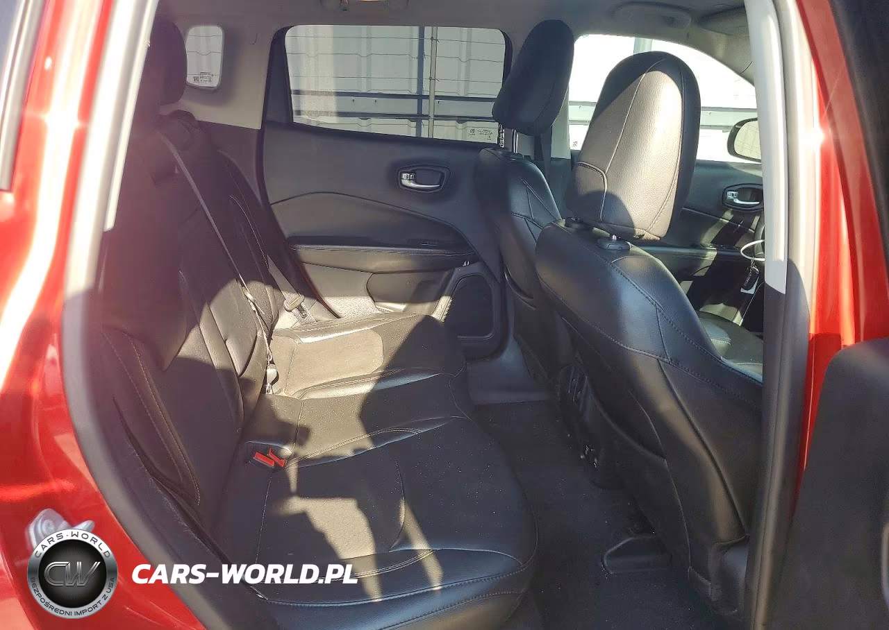 2018 Jeep Compass Latitude VIN:3C4NJCBB8JT182280 - 10