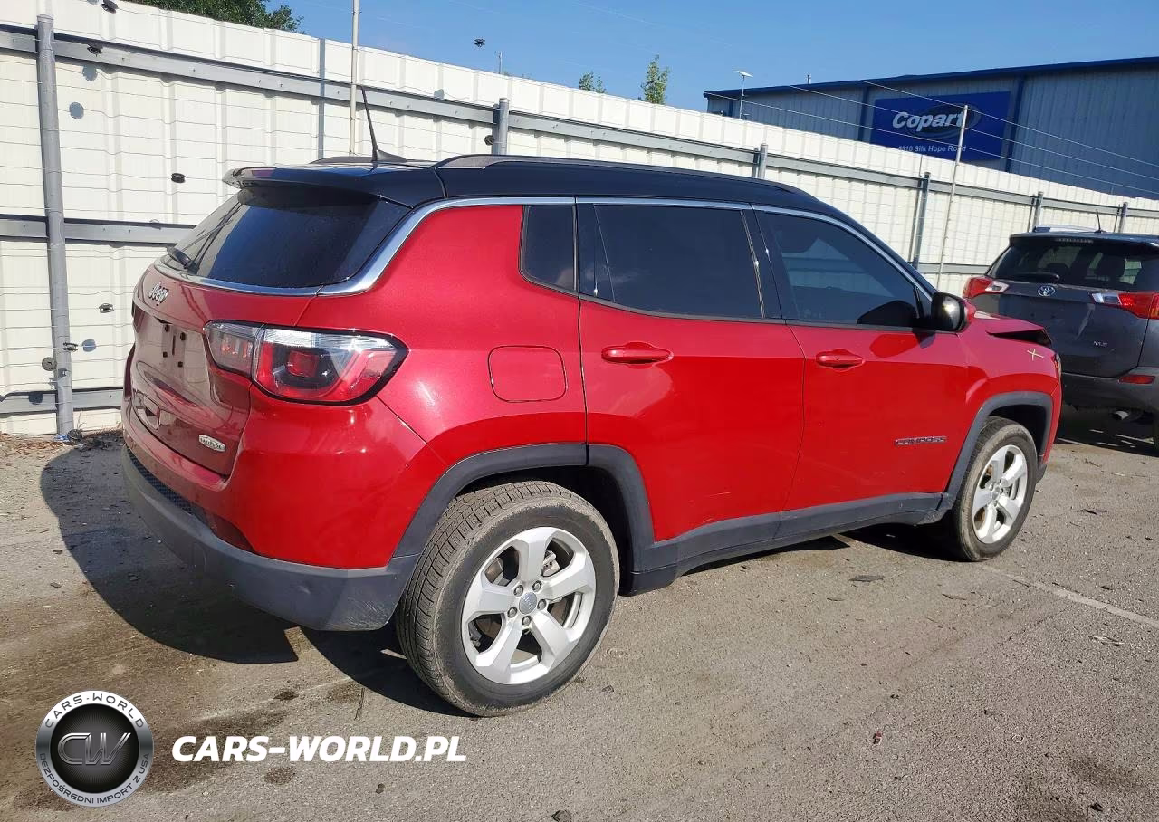 2018 Jeep Compass Latitude VIN:3C4NJCBB8JT182280 - 3