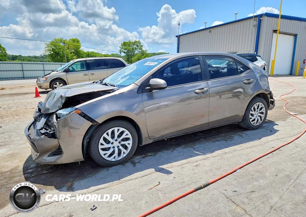 2019 Toyota Corolla Le – zdjęcie 1 z 12
