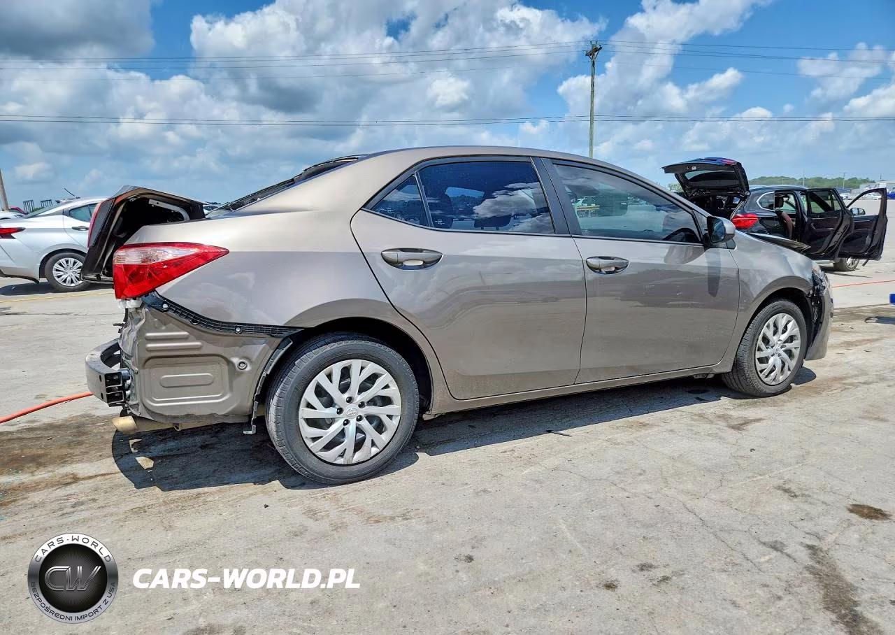 2019 Toyota Corolla Le VIN:2T1BURHE8KC225776 - 3