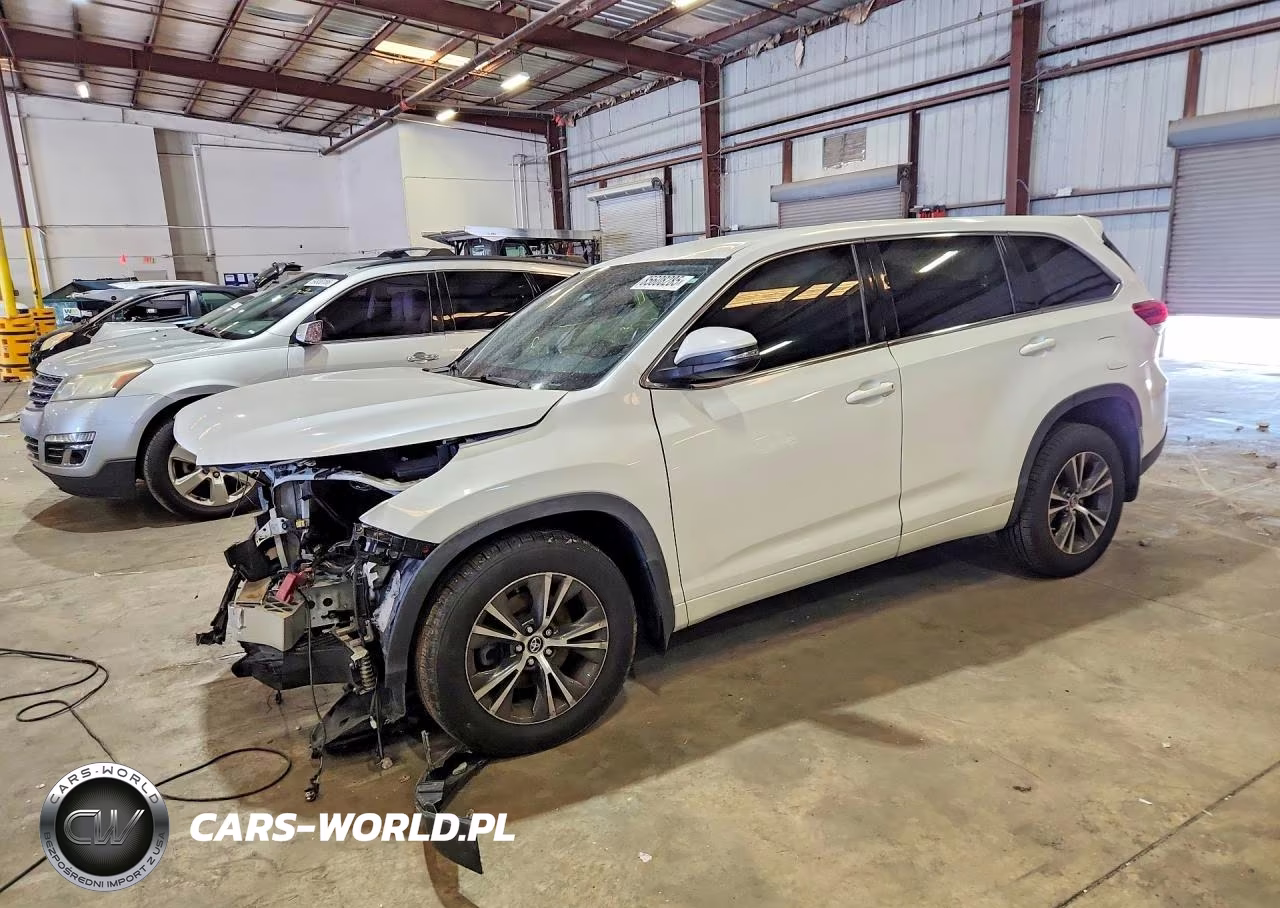 2017 Toyota Highlander Le