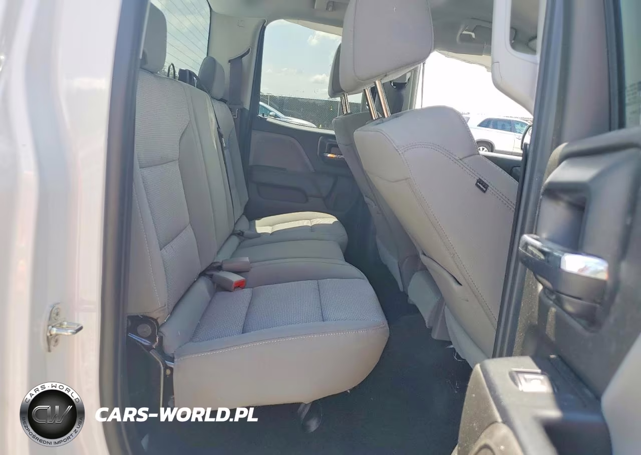 2017 Chevrolet Silverado K1500 Custom VIN:1GCVKPEC7HZ221498 - 10
