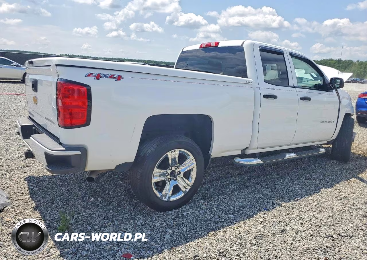 2017 Chevrolet Silverado K1500 Custom VIN:1GCVKPEC7HZ221498 - 3