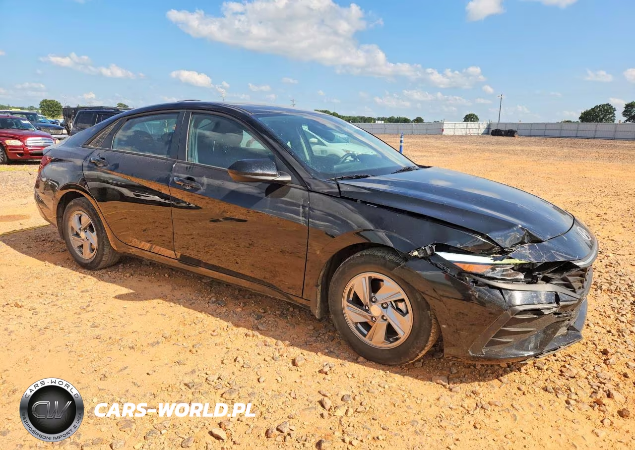 2025 Hyundai Elantra Se VIN:KMHLL4DG5SU950154 - 4