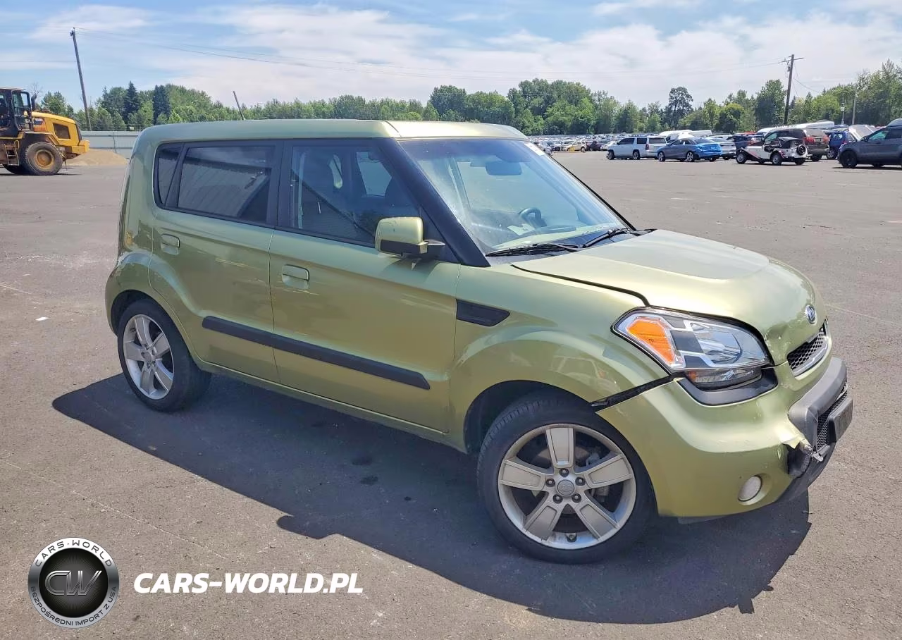 2010 Kia Soul + VIN:KNDJT2A26A7122460 - 4