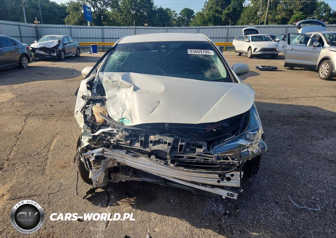 2019 Toyota Prius Xle Awd-E VIN:JTDL9RFU8K3001108 - 5