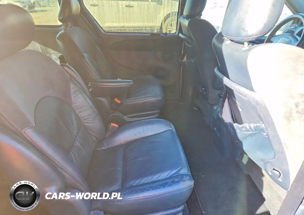 2002 Chrysler Town & Country Limited VIN:2C8GP64L52R638771 - 11