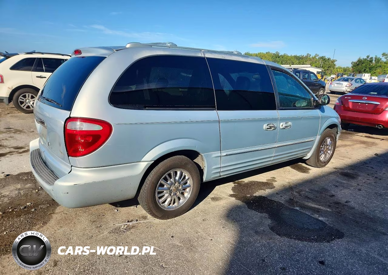 2002 Chrysler Town & Country Limited VIN:2C8GP64L52R638771 - 3