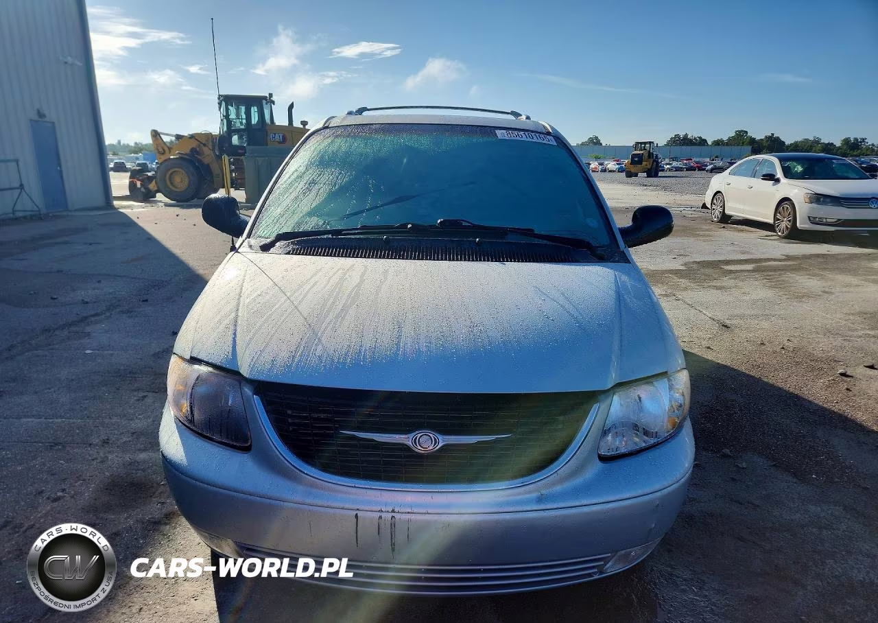 2002 Chrysler Town & Country Limited VIN:2C8GP64L52R638771 - 5