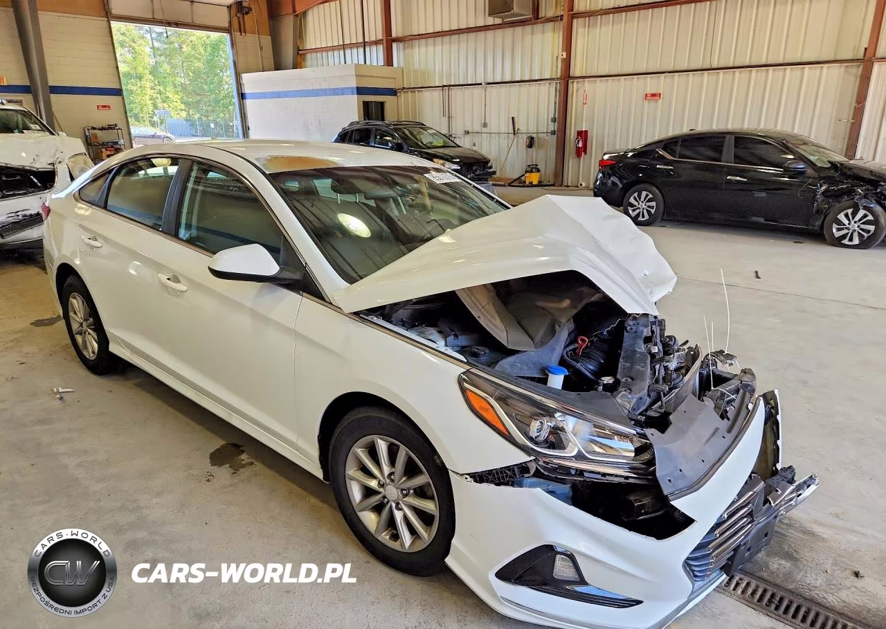 2018 Hyundai Sonata Se VIN:5NPE24AF0JH728402 - 4