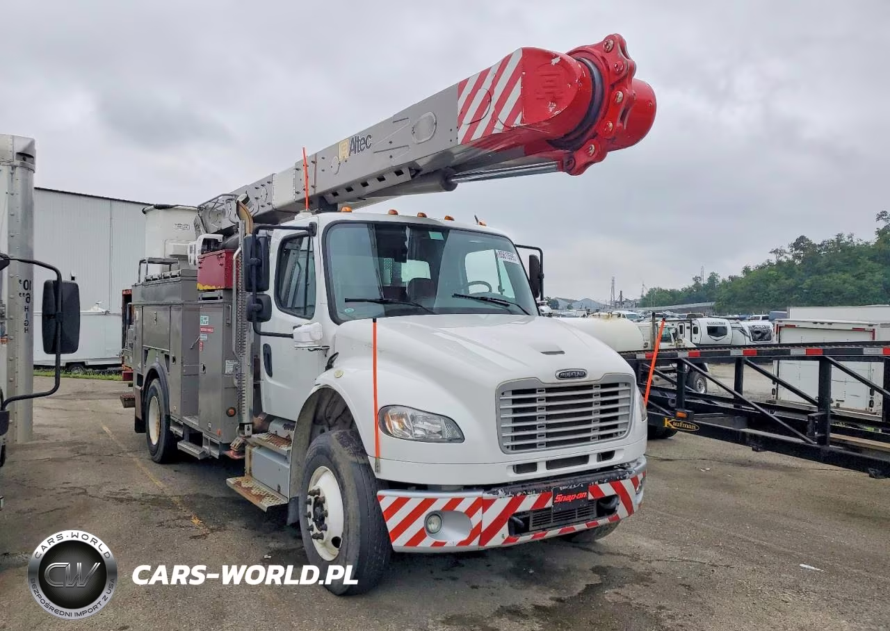 2013 Freightliner M2 106 Medium Duty