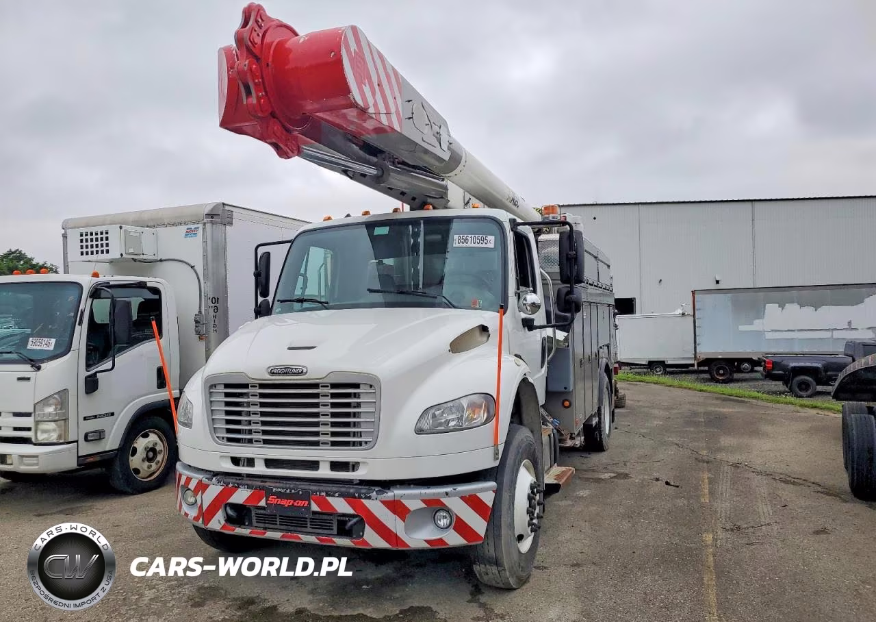 2013 Freightliner M2 106 Medium Duty VIN:1FVACXBS1DHFA3677 - 2