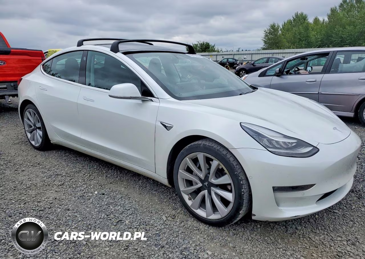 2020 Tesla Model 3 VIN:5YJ3E1EB1LF621428 - 4