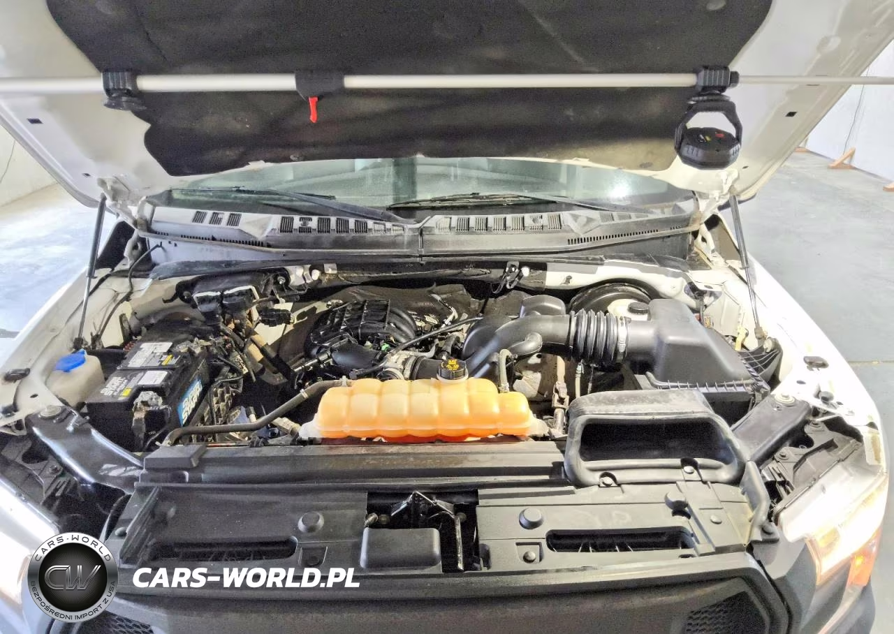 2017 Ford F150 VIN:1FTMF1C85HKD20339 - 11