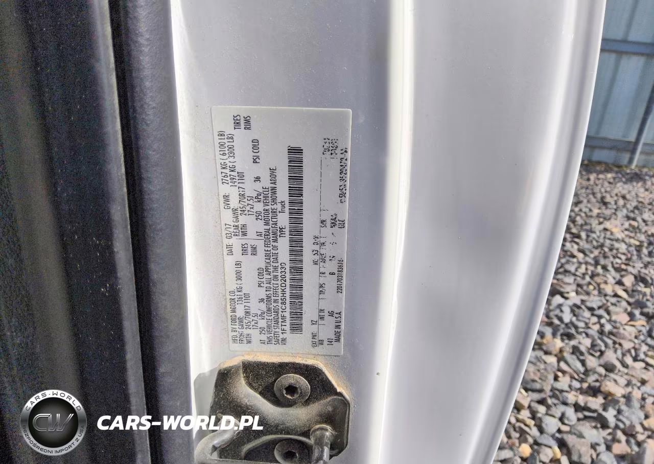 2017 Ford F150 VIN:1FTMF1C85HKD20339 - 12