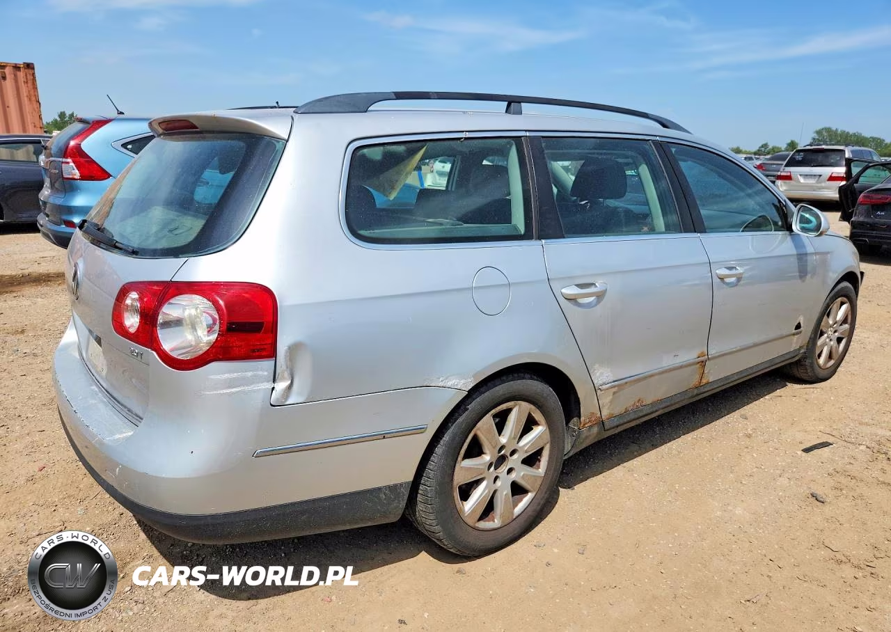 2007 Volkswagen Passat 2.0T Wagon Value VIN:WVWLK93C27E007112 - 3
