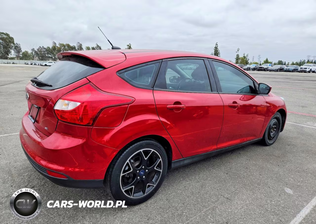 2012 Ford Focus Se VIN:1FAHP3K28CL330489 - 3