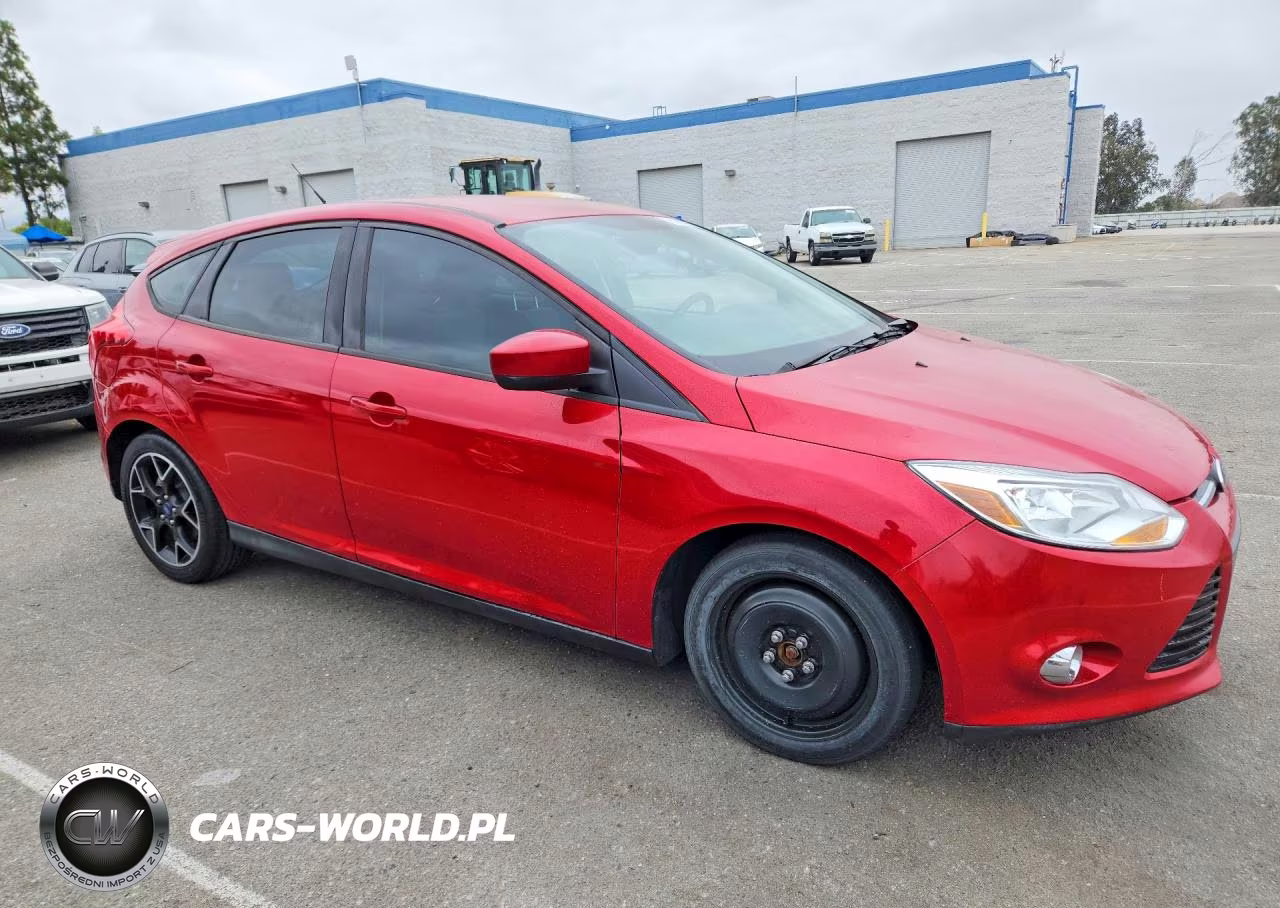 2012 Ford Focus Se VIN:1FAHP3K28CL330489 - 4