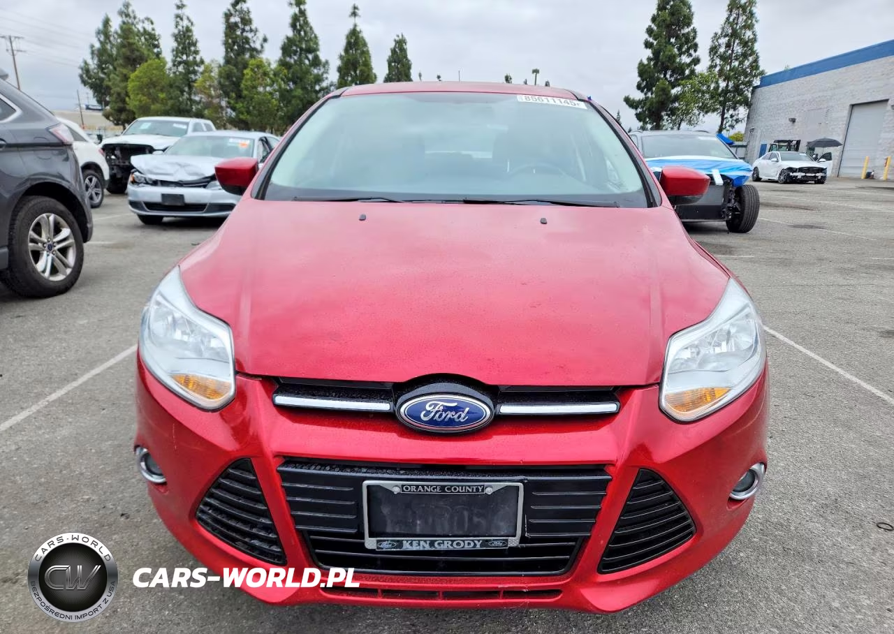 2012 Ford Focus Se VIN:1FAHP3K28CL330489 - 5