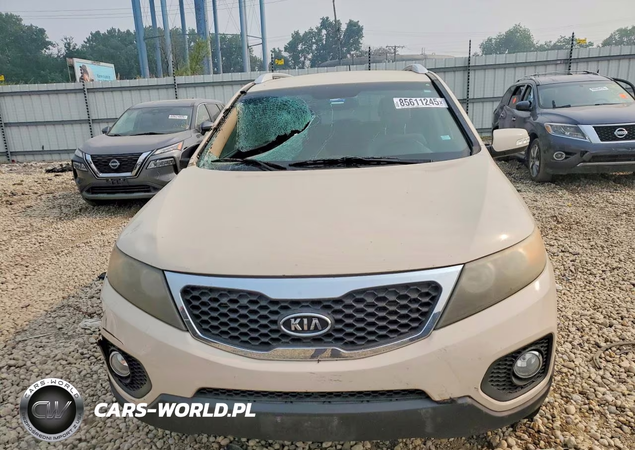 2011 Kia Sorento Lx VIN:5XYKT4A10BG073090 - 5