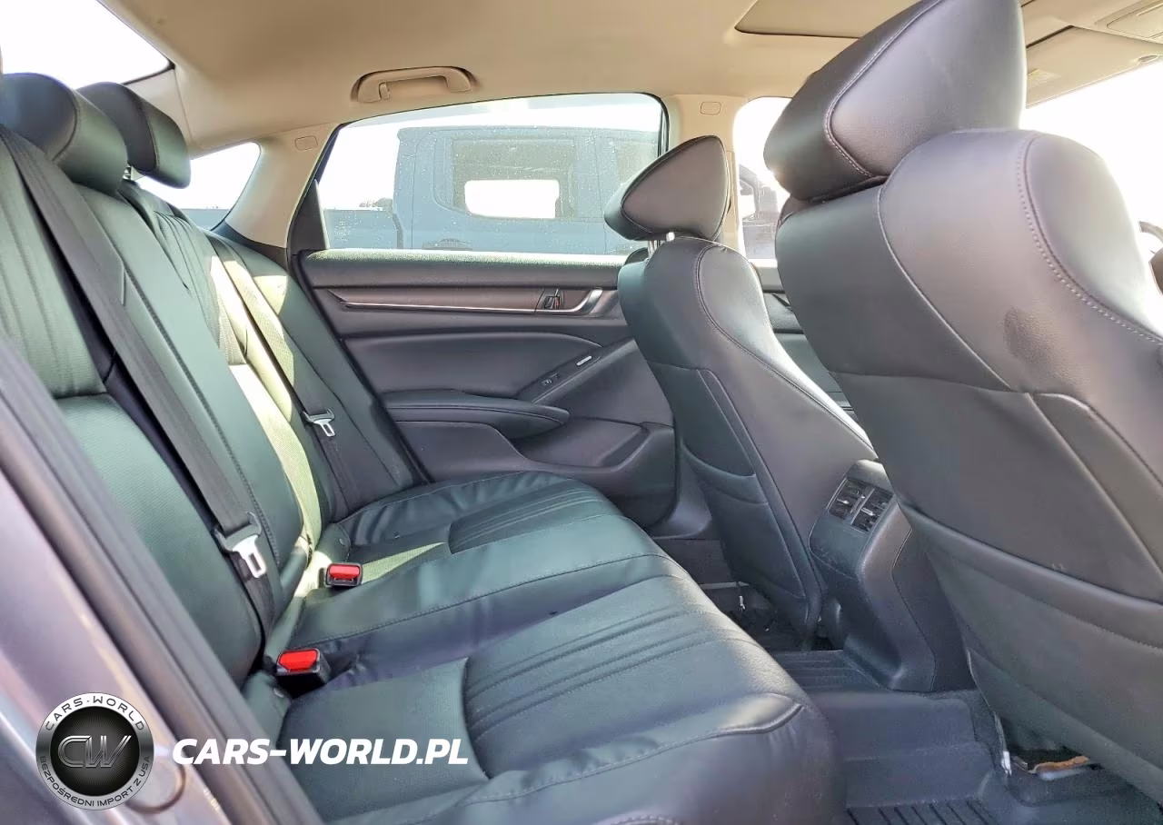2018 Honda Accord Touring Hybrid VIN:1HGCV3F93JA011478 - 10