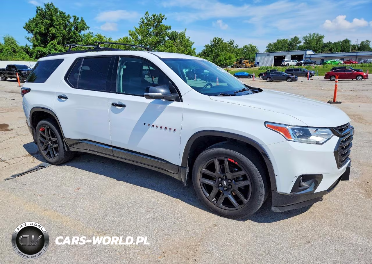 2021 Chevrolet Traverse Premier VIN:1GNEVKKW4MJ205705 - 4