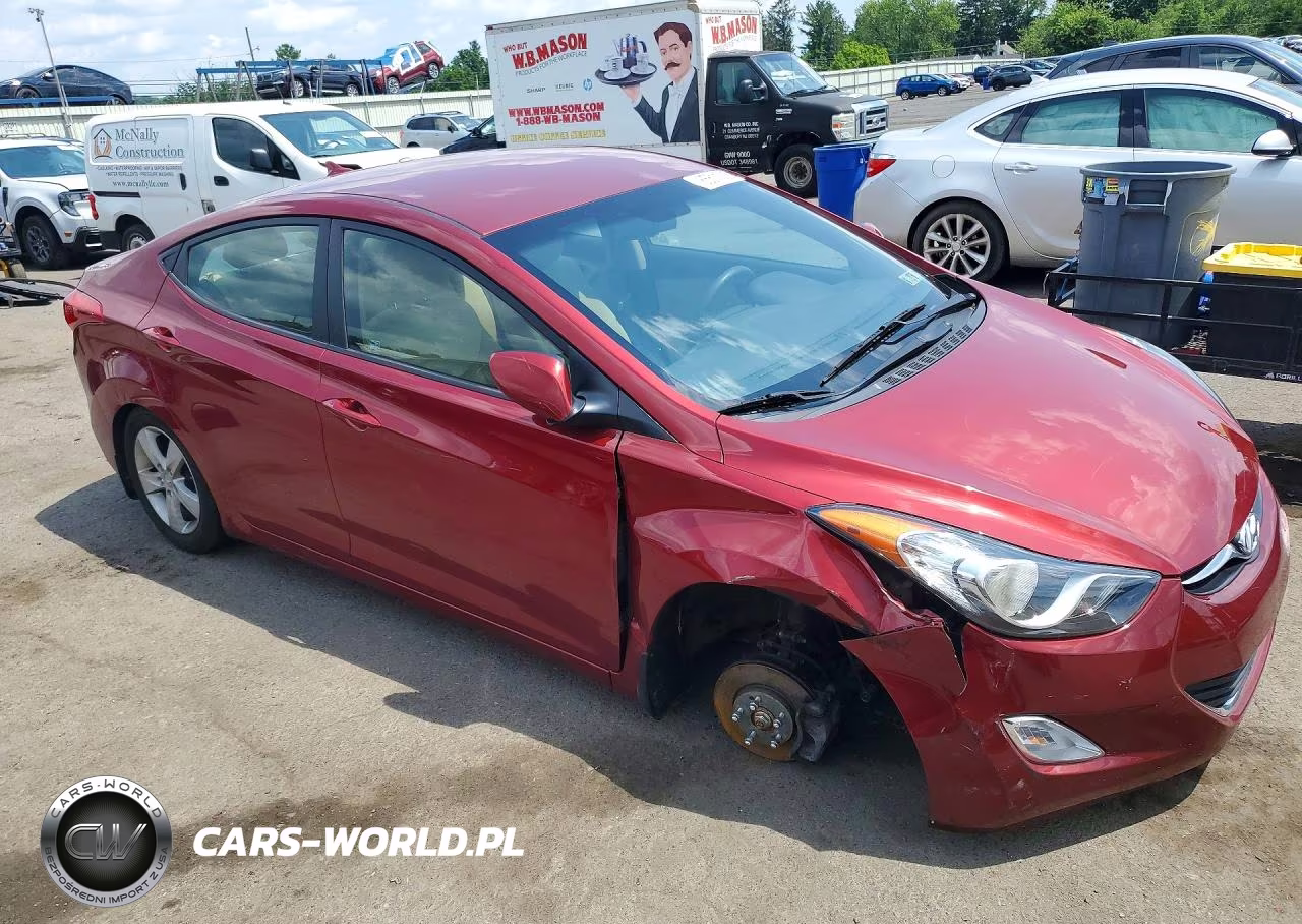 2013 Hyundai Elantra Gls VIN:5NPDH4AEXDH247756 - 4