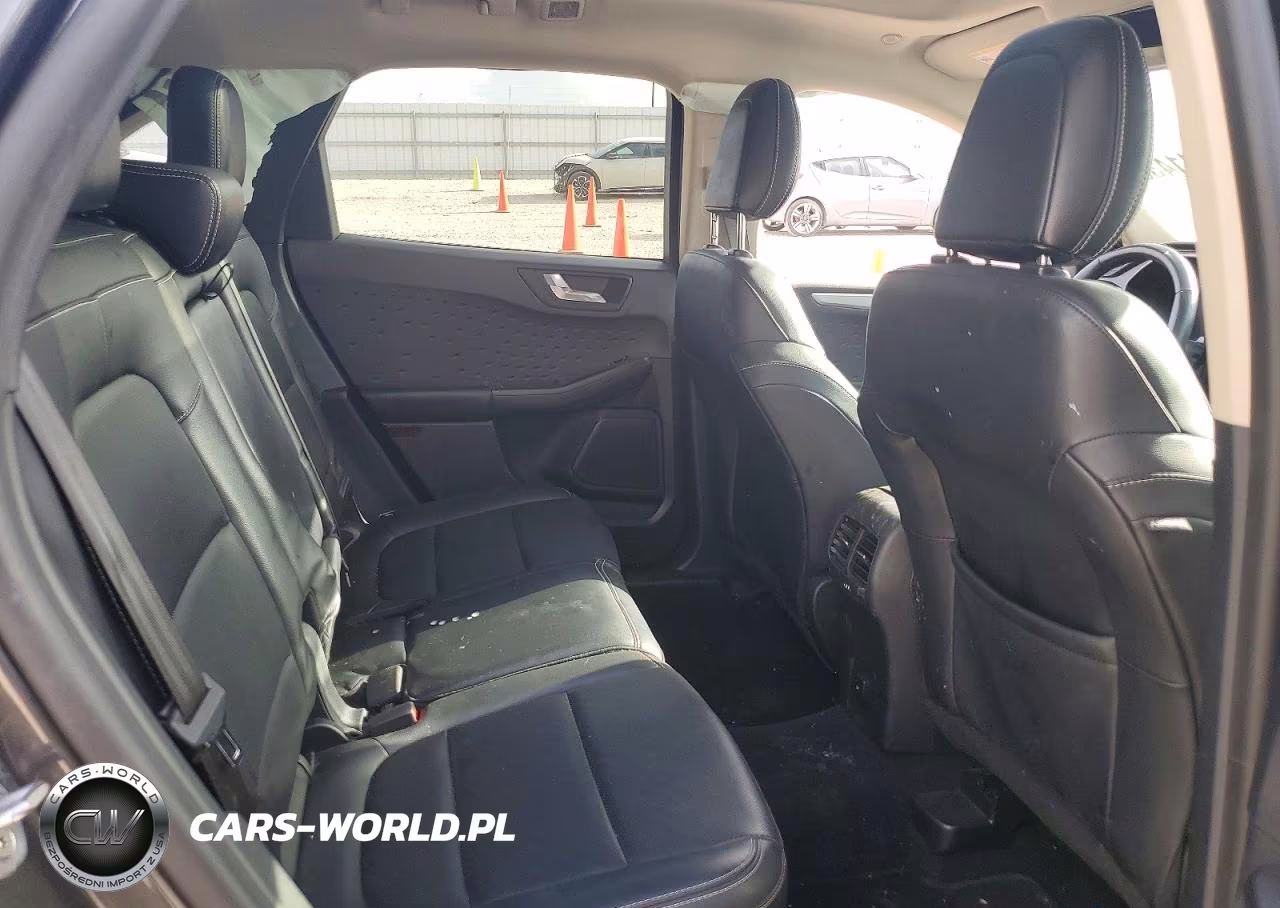2020 Ford Escape Sel VIN:1FMCU0H63LUA31584 - 10