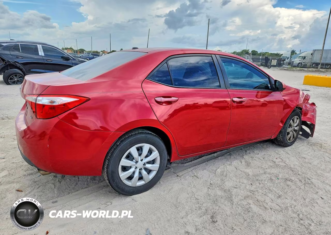 2016 Toyota Corolla Le VIN:2T1BURHE1GC528843 - 3