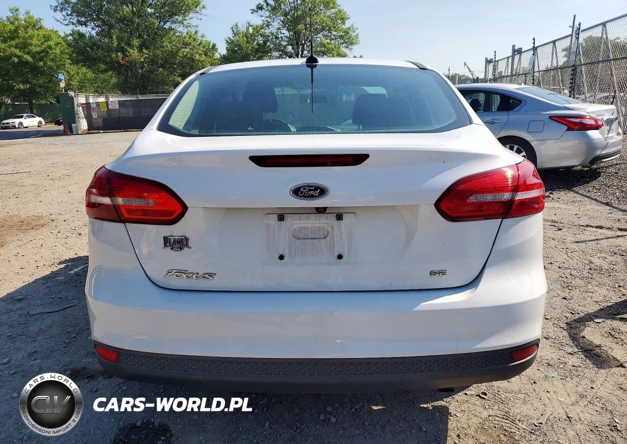 2017 Ford Focus Se VIN:1FADP3F29HL283831 - 6