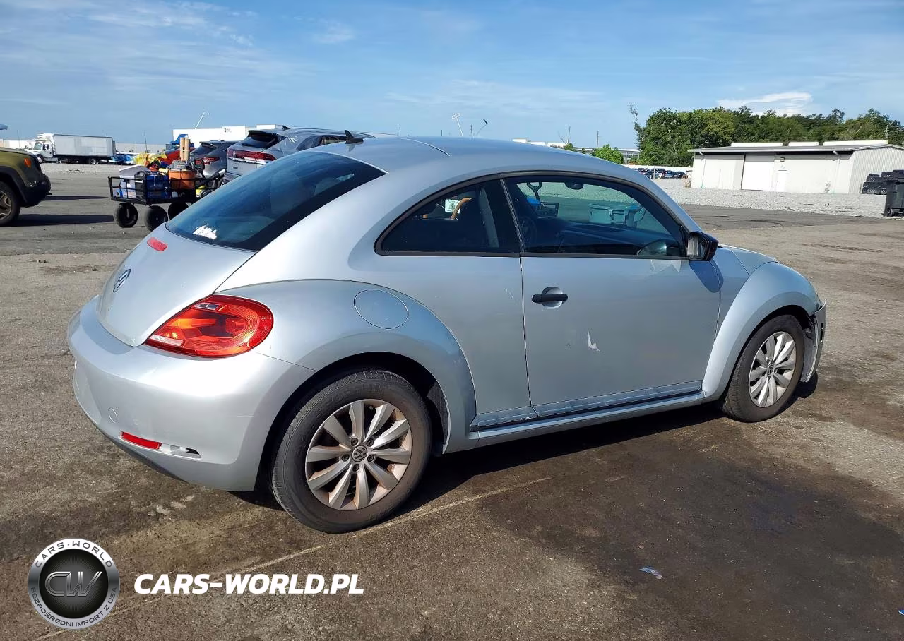2014 Volkswagen Beetle VIN:3VWFP7AT7EM624094 - 3