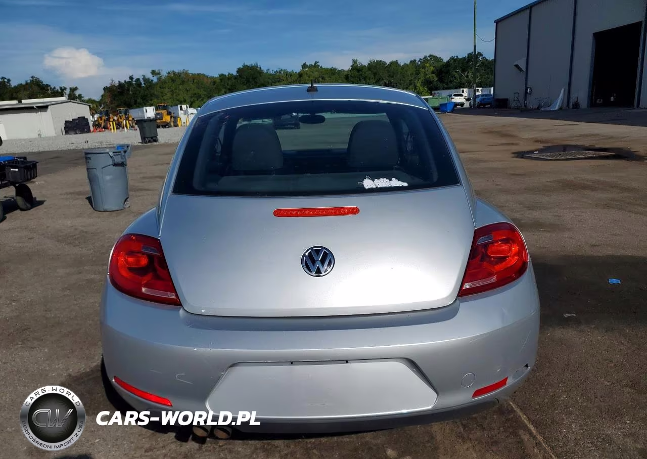 2014 Volkswagen Beetle VIN:3VWFP7AT7EM624094 - 6