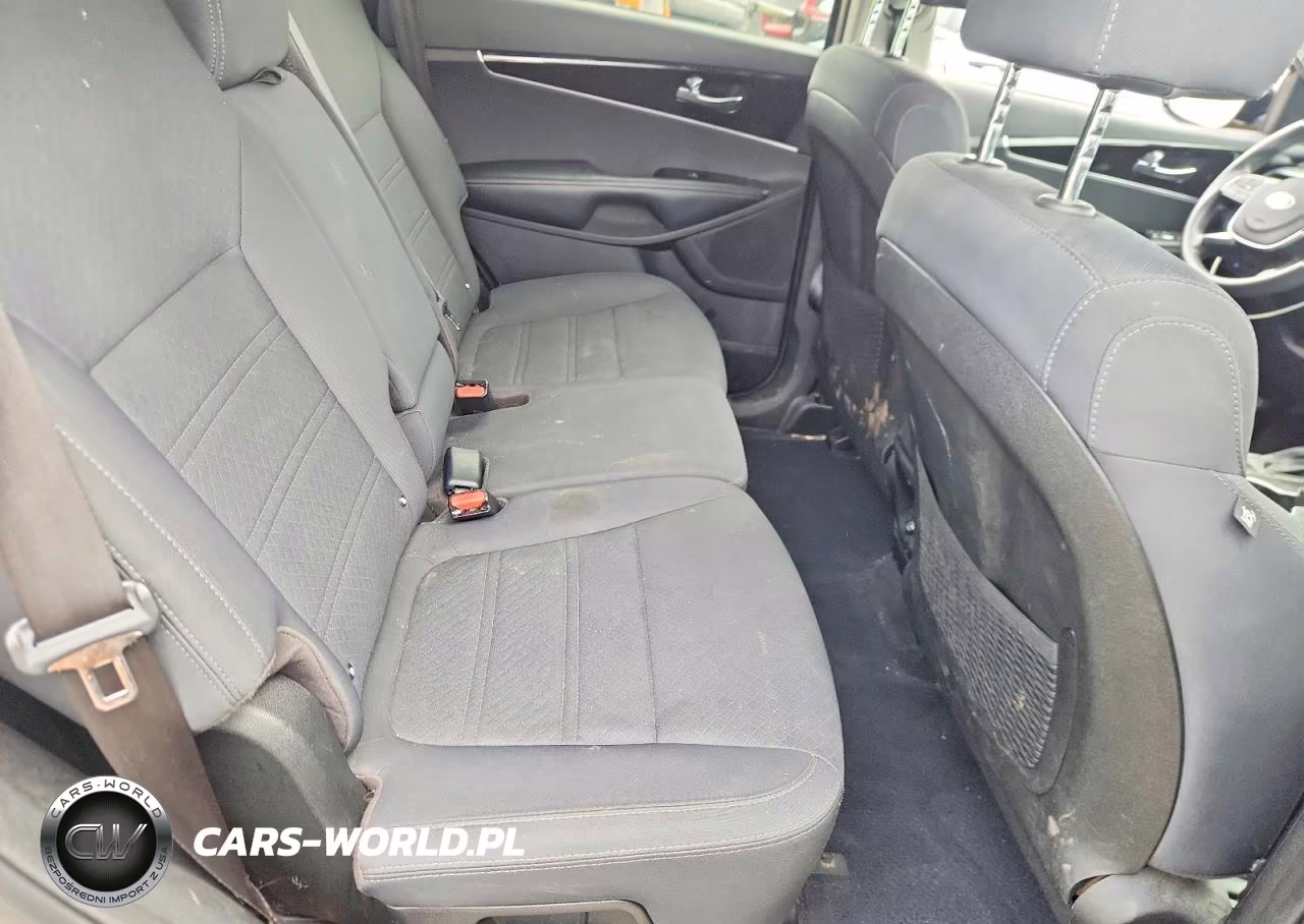 2019 Kia Sorento Lx VIN:5XYPGDA38KG536248 - 11
