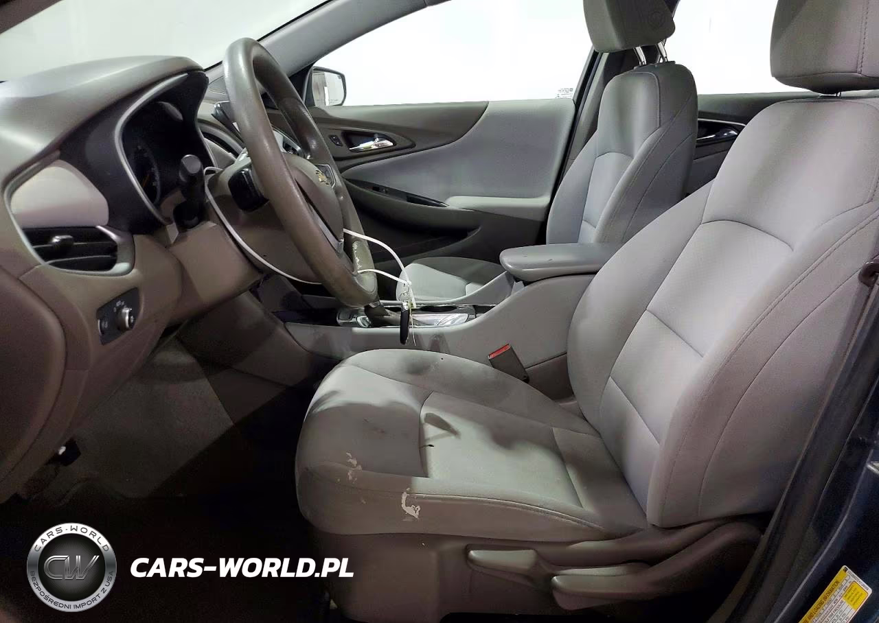 2019 Chevrolet Malibu Ls VIN:1G1ZB5ST2KF186669 - 7