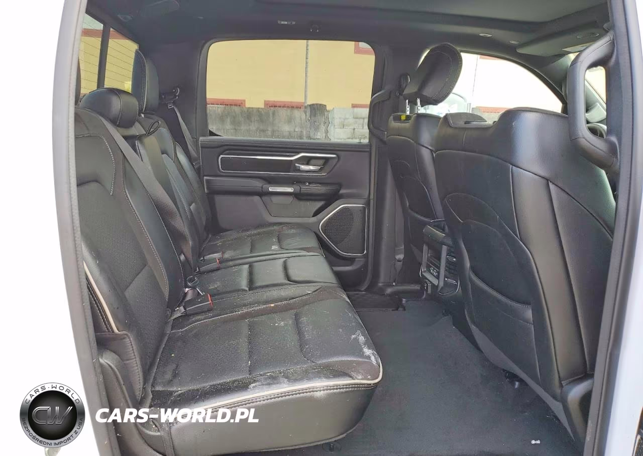 2023 Ram 1500 Laramie VIN:1C6SRFRT1PN617622 - 10